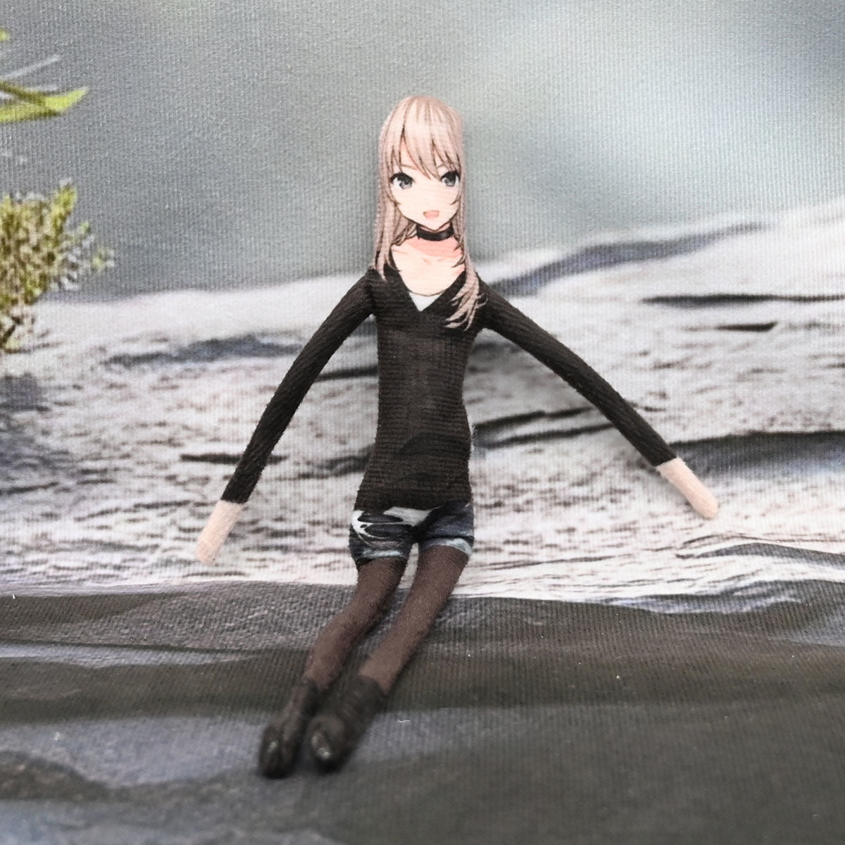 6-in-1 Girls Band Cry Noodle Plush