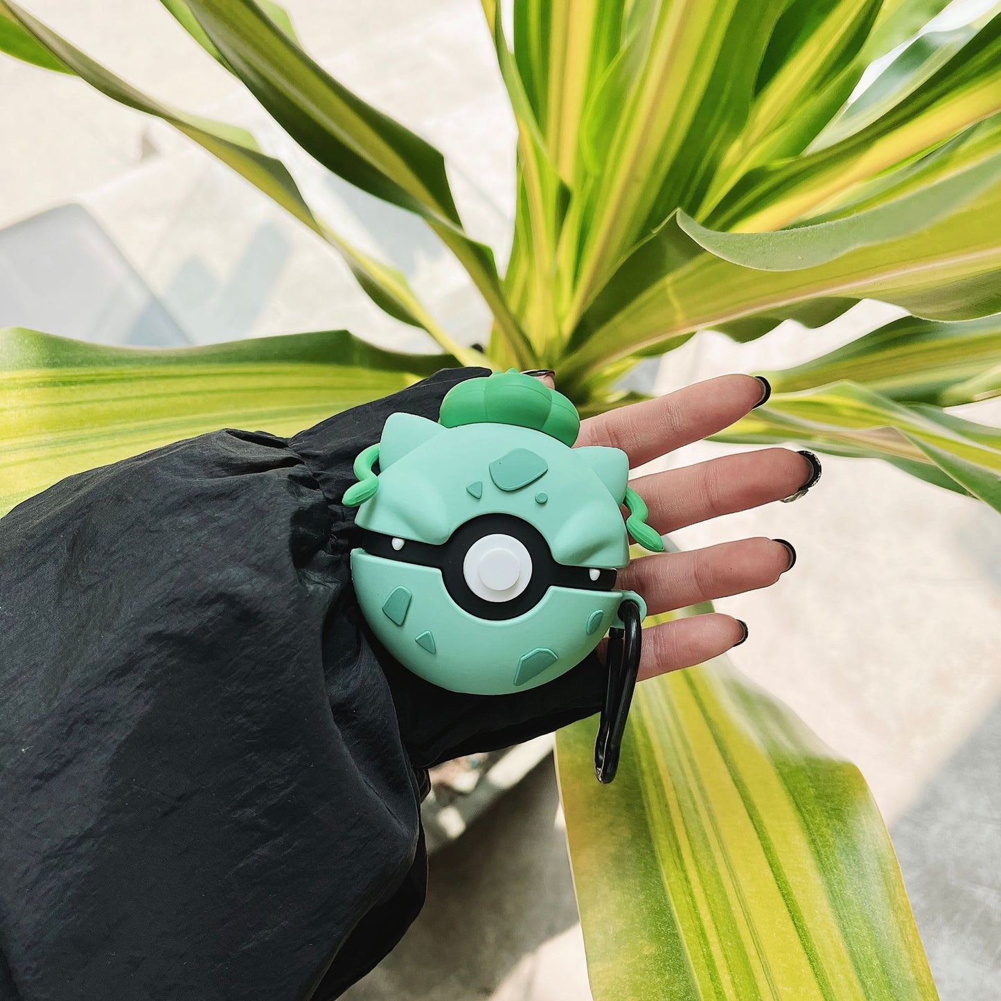 "Verdant Bloom" Bulbasaur AirPods Case