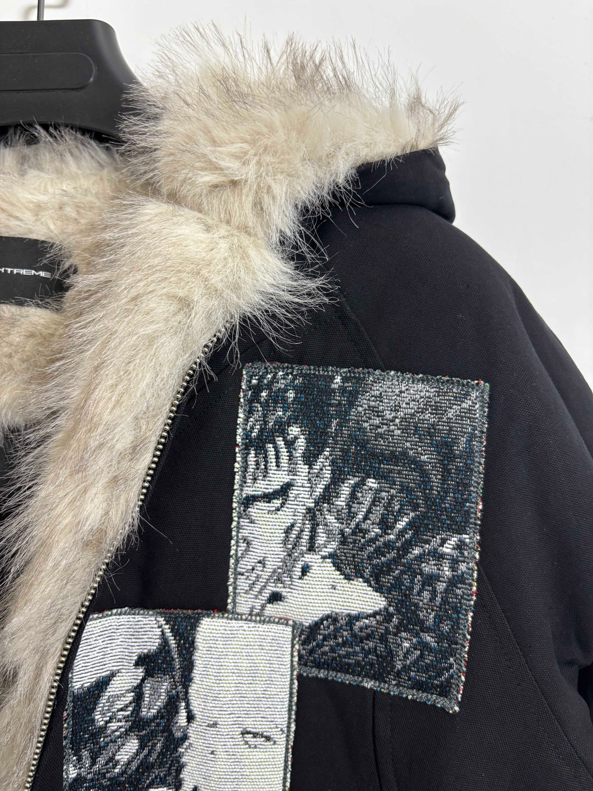 Berserk Guts -raskas jacquard-huppari