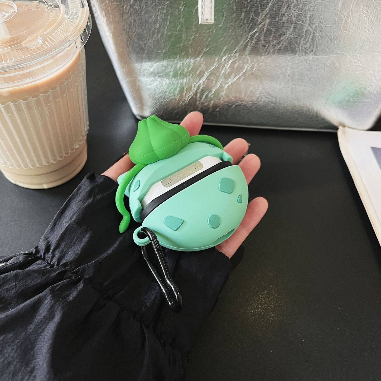"Verdant Bloom" Bulbasaur AirPods Case