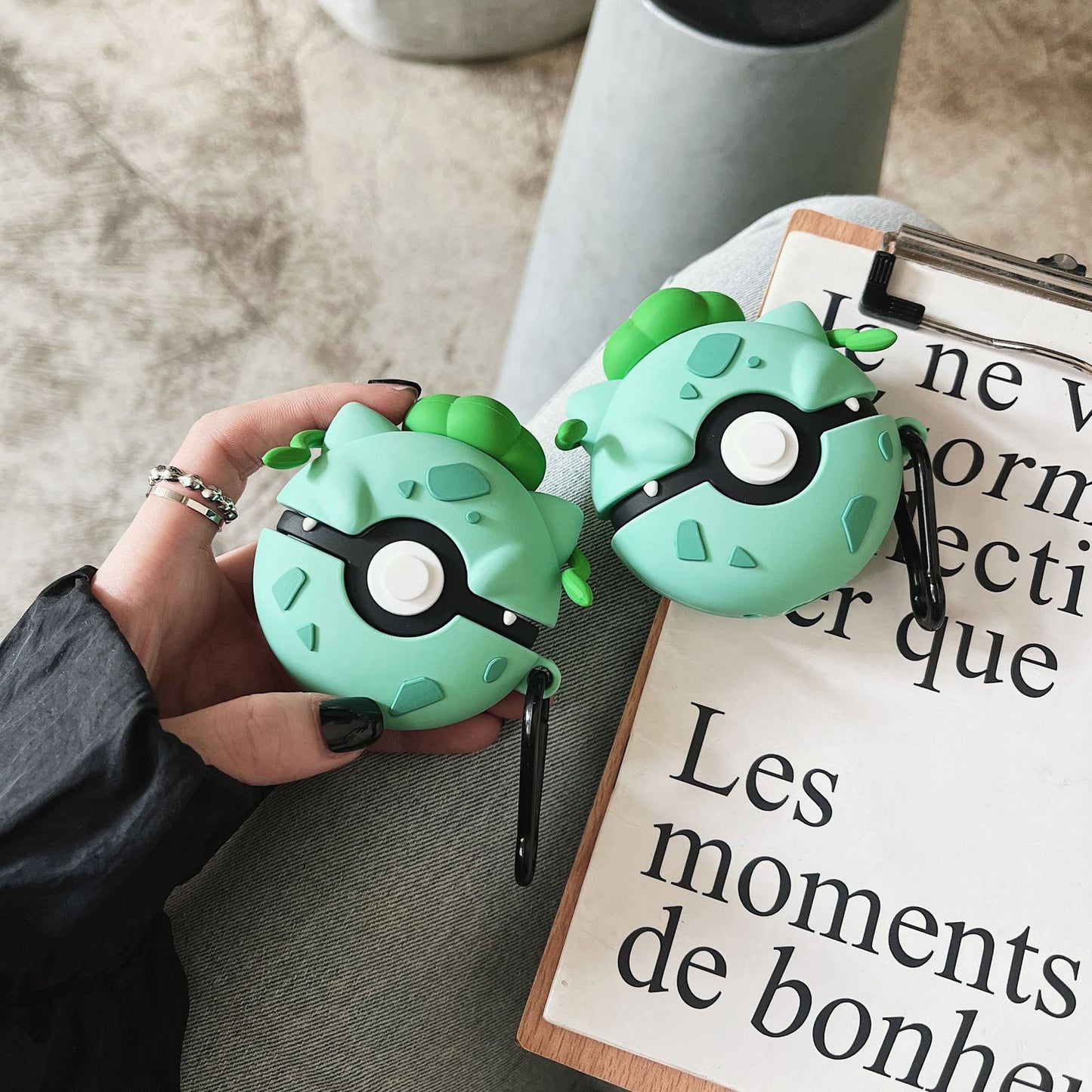 "Verdant Bloom" Bulbasaur AirPods Case