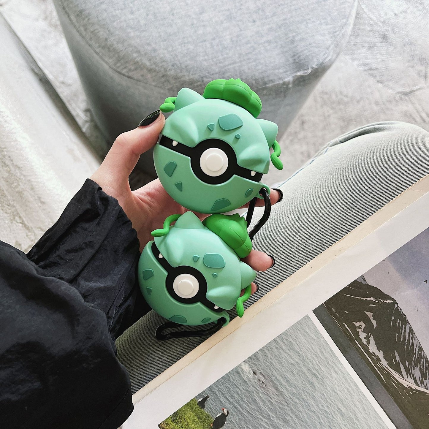 "Verdant Bloom" Bulbasaur AirPods Case