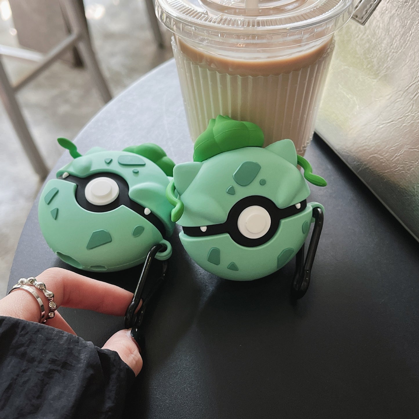 "Verdant Bloom" Bulbasaur AirPods Case