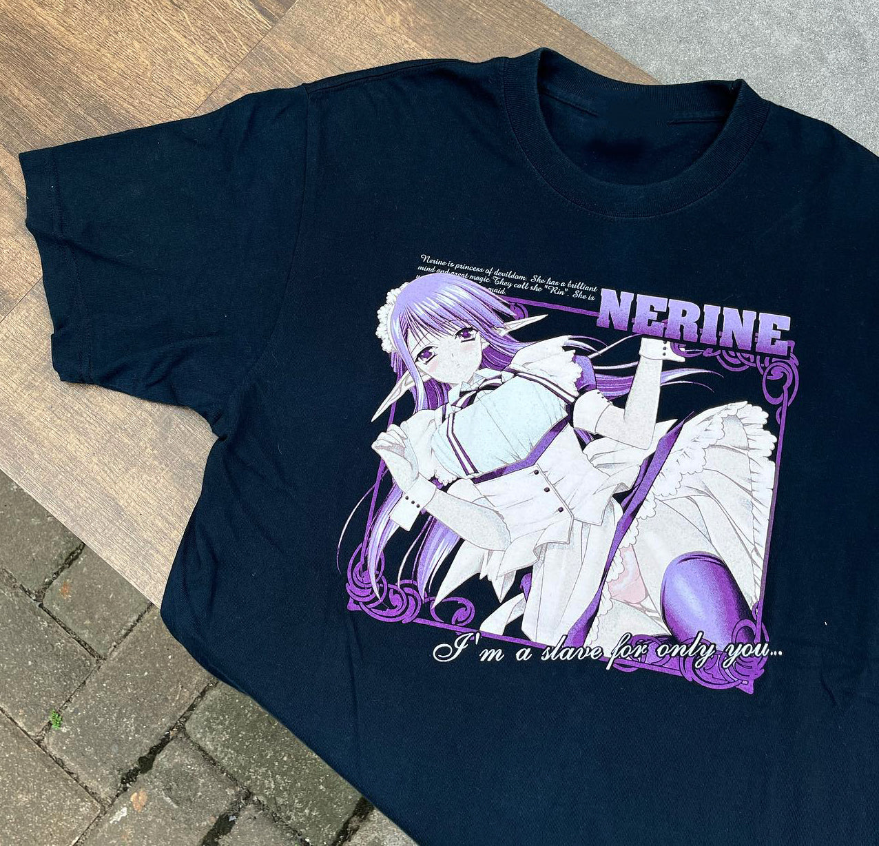 T-shirt imprimé recto verso de l'anime Parasyte