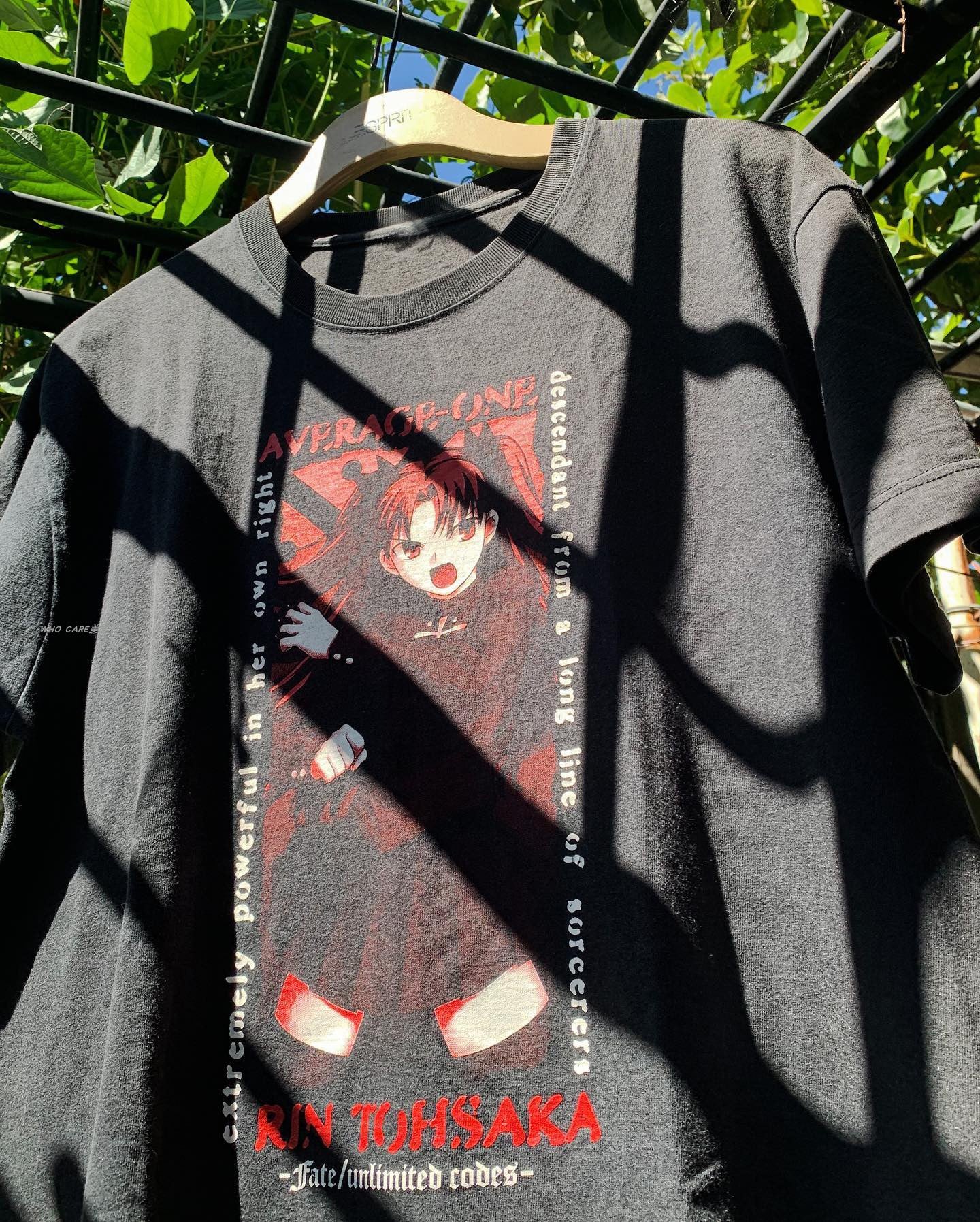 T-shirt imprimé recto verso de l'anime Parasyte