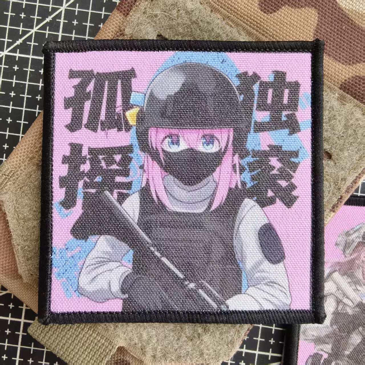 جينشين فورينا دبوس معدني